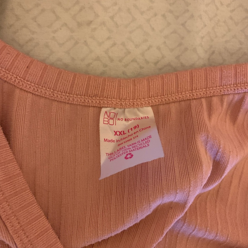 Pink tee